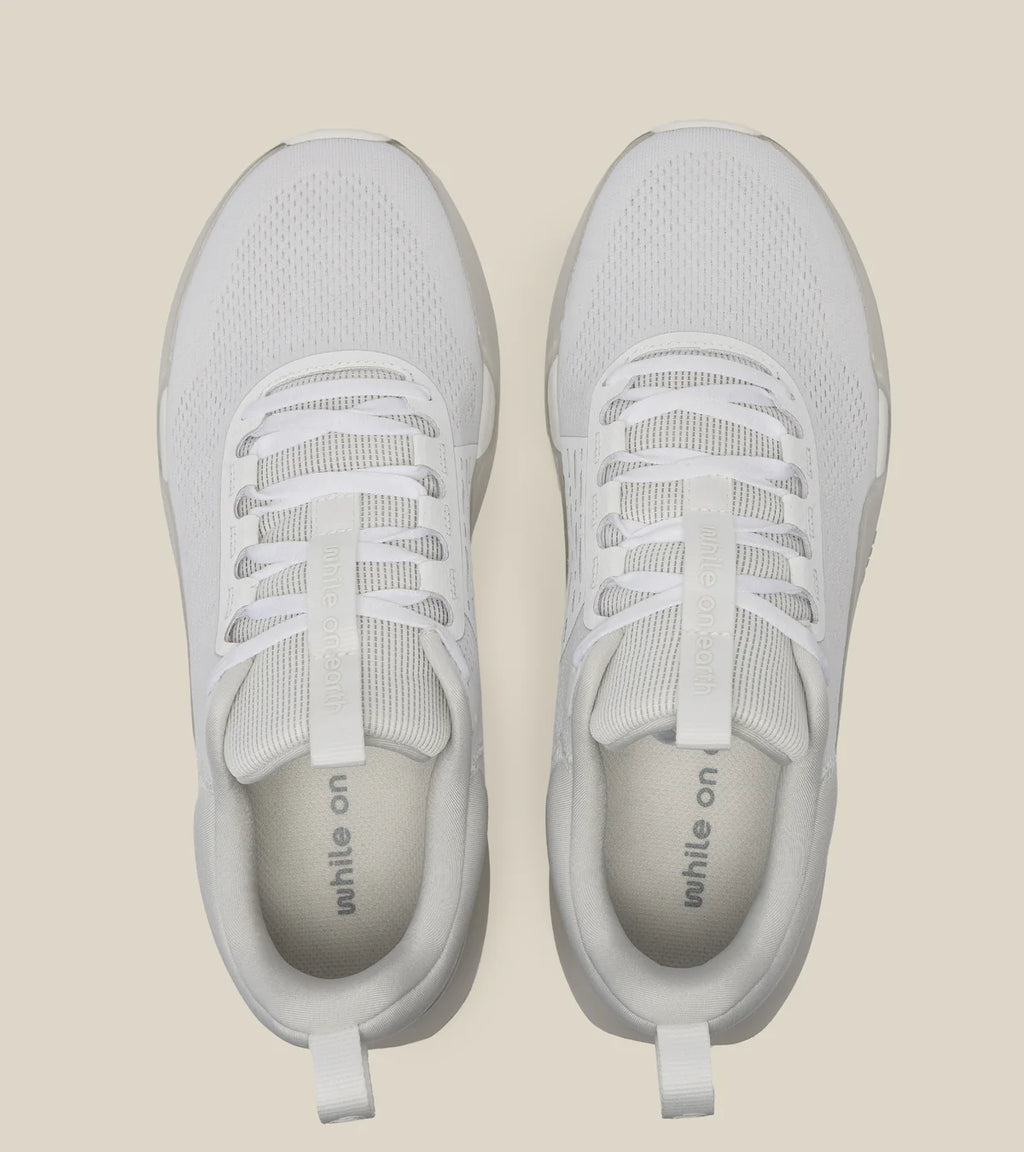 While On Earth Move Trainer HydroKnit | White
