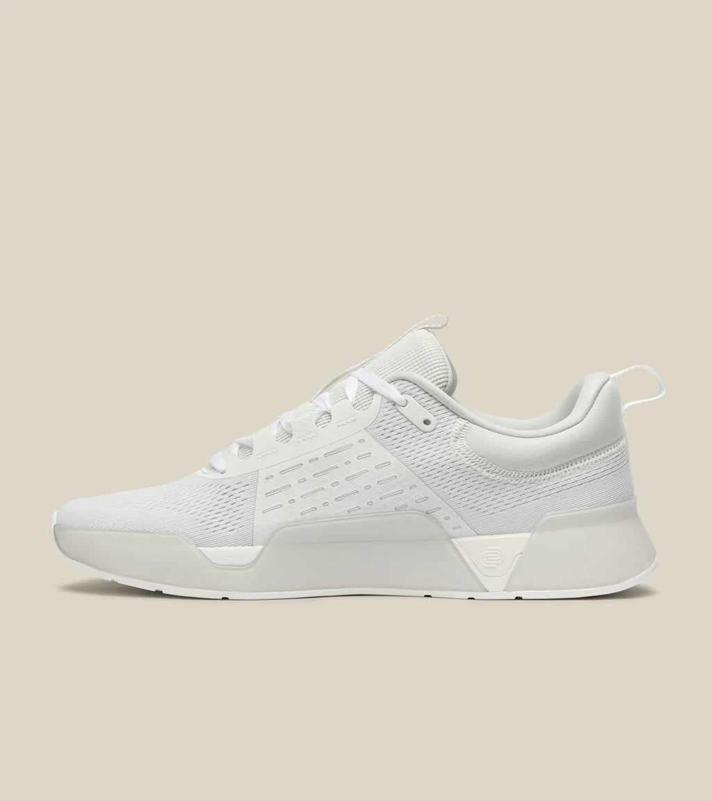 While On Earth Move Trainer HydroKnit | White