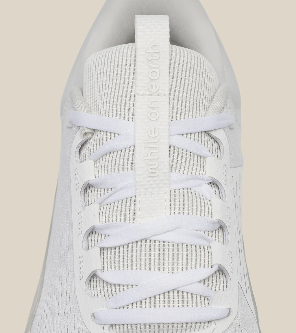While On Earth Move Trainer HydroKnit | White