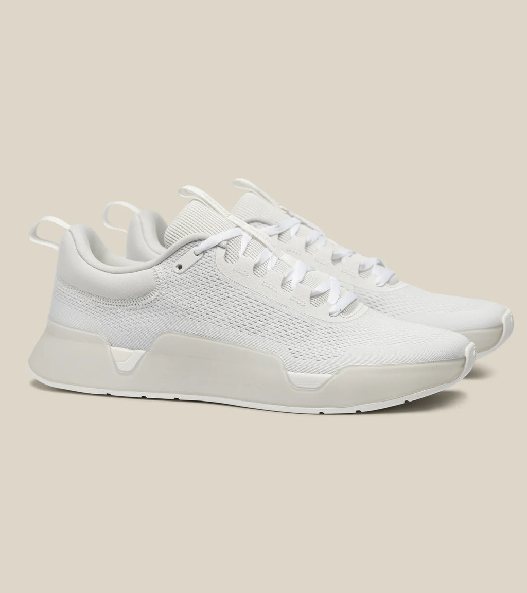 While On Earth Move Trainer HydroKnit | White